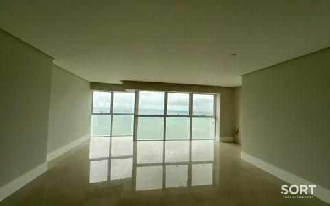 Living Apartamento Frente Mar no Edifício One Tower Living Apartamento Frente Mar no Edifício One Tower