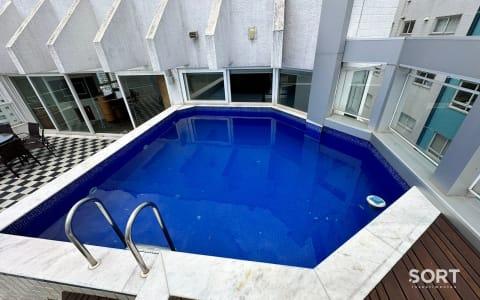 Piscina Privativa Cobertura Duplex Frente Mar no Edifício Theiss Heim Piscina Privativa Cobertura Duplex Frente Mar no Edifício Theiss Heim
