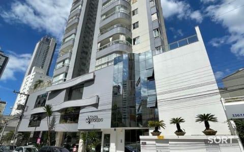 Apartamento no Edifício Costa Arvoredo Apartamento no Edifício Costa Arvoredo