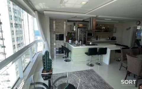 Living Apartamento no Edifício Costa Arvoredo Living Apartamento no Edifício Costa Arvoredo