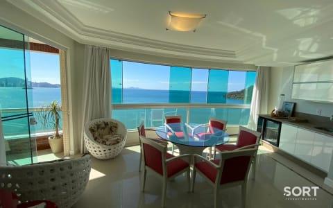 Living Apartamento Frente Mar no Edifício Beverlly Hills Living Apartamento Frente Mar no Edifício Beverlly Hills