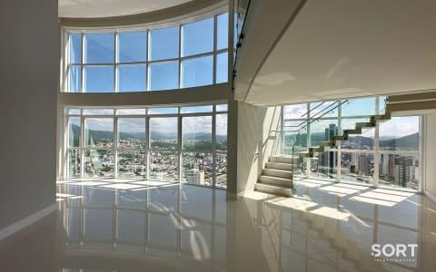 Ampla Cobertura Duplex Vista Mar no Edifício Magnifique Tower Residence Ampla Cobertura Duplex Vista Mar no Edifício Magnifique Tower Residence