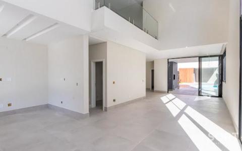 Casa no Condomínio Reserva com 3 Suítes, 4 vagas de garagem, piscina em Balneário Camboriú Casa no Condomínio Reserva com 3 Suítes, 4 vagas de garagem, piscina em Balneário Camboriú