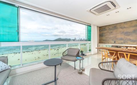 Apartamento no Edifício Metropolis frente mar em Balneário Camboriú Apartamento no Edifício Metropolis frente mar em Balneário Camboriú