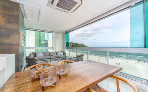 Apartamento no Edifício Metropolis frente mar em Balneário Camboriú Apartamento no Edifício Metropolis frente mar em Balneário Camboriú