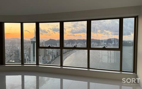 Vista da salaApartamento no Edifício Yachthouse by Pininfarina mobiliado Vista da salaApartamento no Edifício Yachthouse by Pininfarina mobiliado