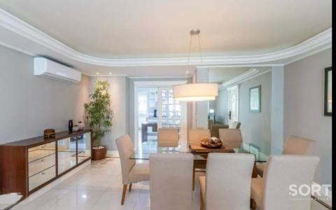 Sala de jantar Apartamento no Edifício Villa Cora frente mar Sala de jantar Apartamento no Edifício Villa Cora frente mar