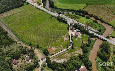 Terreno á venda com 570.000,00 m² em frente a rodovia BR280 em Araquari Terreno á venda com 570.000,00 m² em frente a rodovia BR280 em Araquari