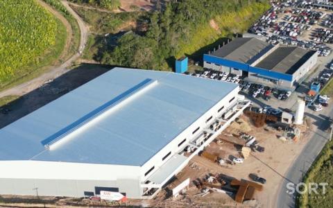 Galpão Logístico para locação de 6.500 m² Galpão Logístico para locação de 6.500 m²