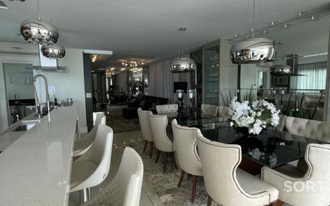 Apartamento frente mar no Edifício Gran Felicitá Apartamento frente mar no Edifício Gran Felicitá