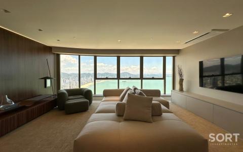 Apartamento quadra mar no Edifício Yachthouse By Pininfarina Apartamento quadra mar no Edifício Yachthouse By Pininfarina