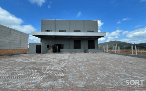 Galpão Logístico para locação anual em Itaipava Galpão Logístico para locação anual em Itaipava