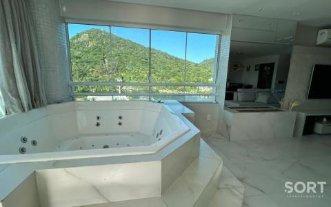 Apartamento no Edifício Barra Tawer Frente Mar Apartamento no Edifício Barra Tawer Frente Mar